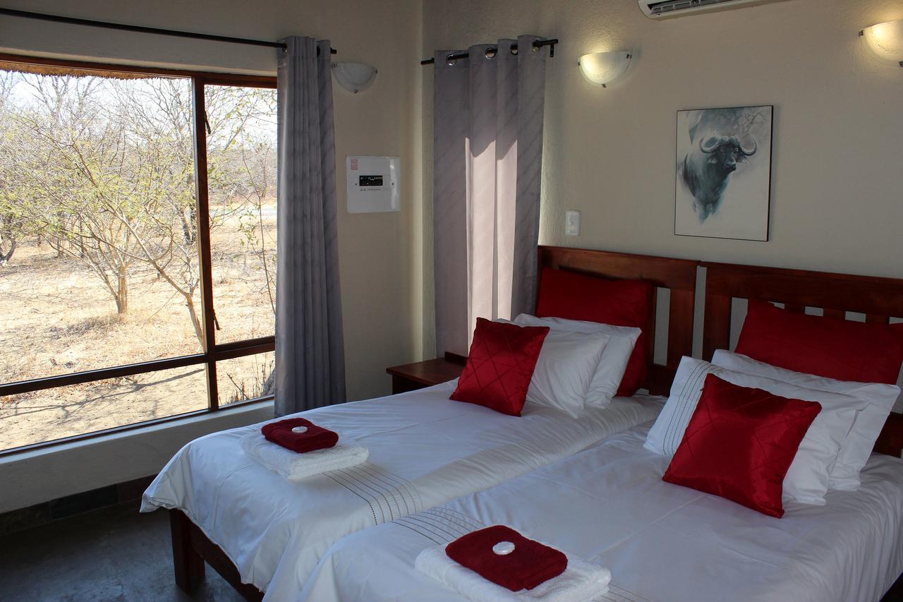 Woodpecker Lodge B&B โฮดสปรูท ภายนอก รูปภาพ